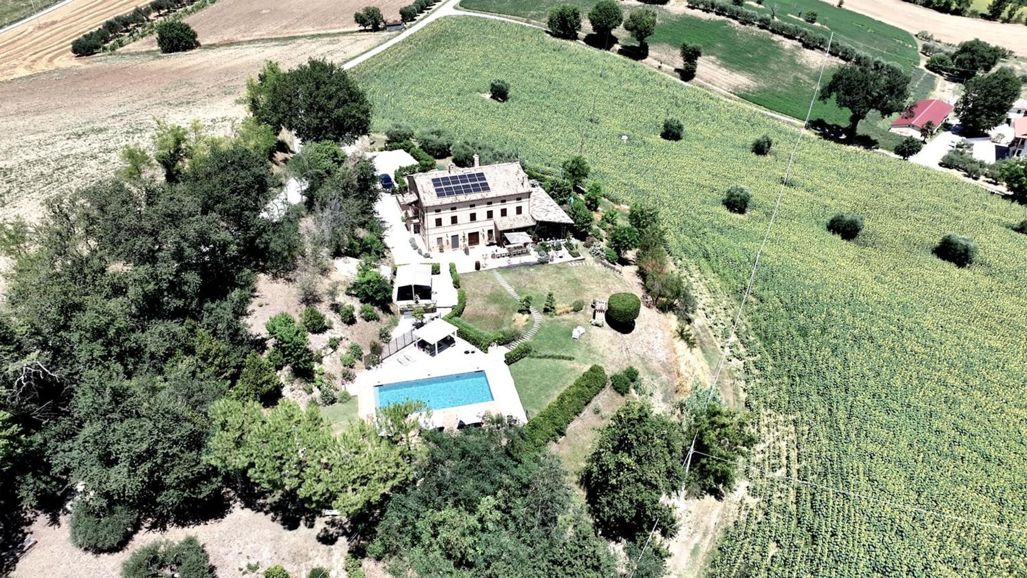 Bed And Breakfast La Vecchia Scuola Montefano Εξωτερικό φωτογραφία